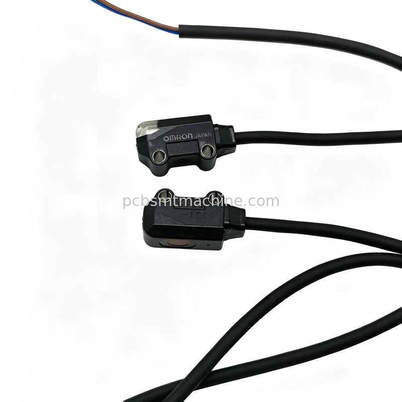 Sensor fotoelétrico OMRON E3T-ST12 original com detecção de feixe através de caixa IP67 e distância de detecção de 1000 mm